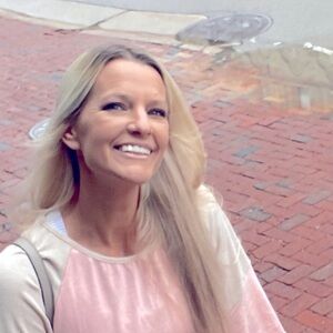 Meet your Posher, Lindsey